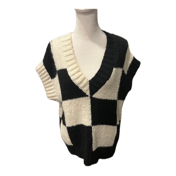 ASO Wednesday Adams Zara Sweater Very Rare - Picture 2 of 7